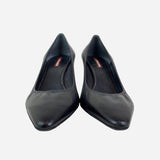 Black Pointed-Toe Low-Heeled Pumps