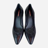 Black Pointed-Toe Low-Heeled Pumps