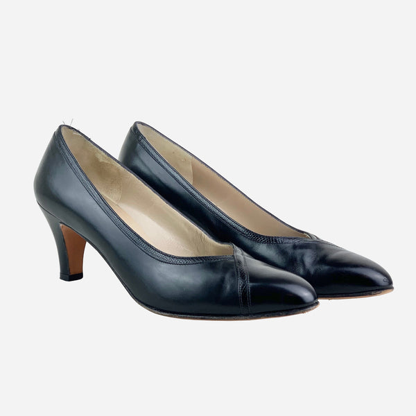Black Leather Semi-Pointed Toe Pumps